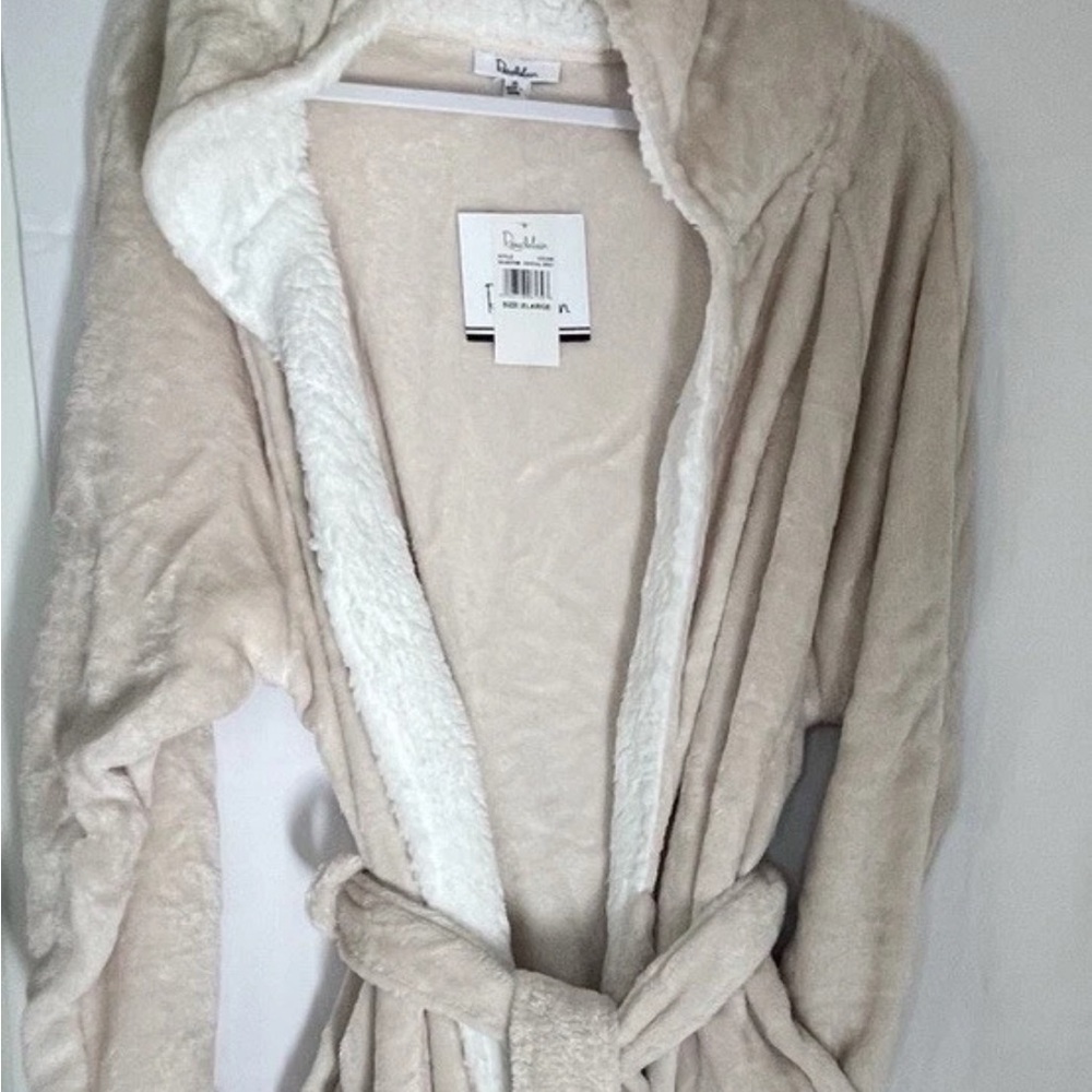 Cozy Cream Women's Robe - Picture 4 of 10
